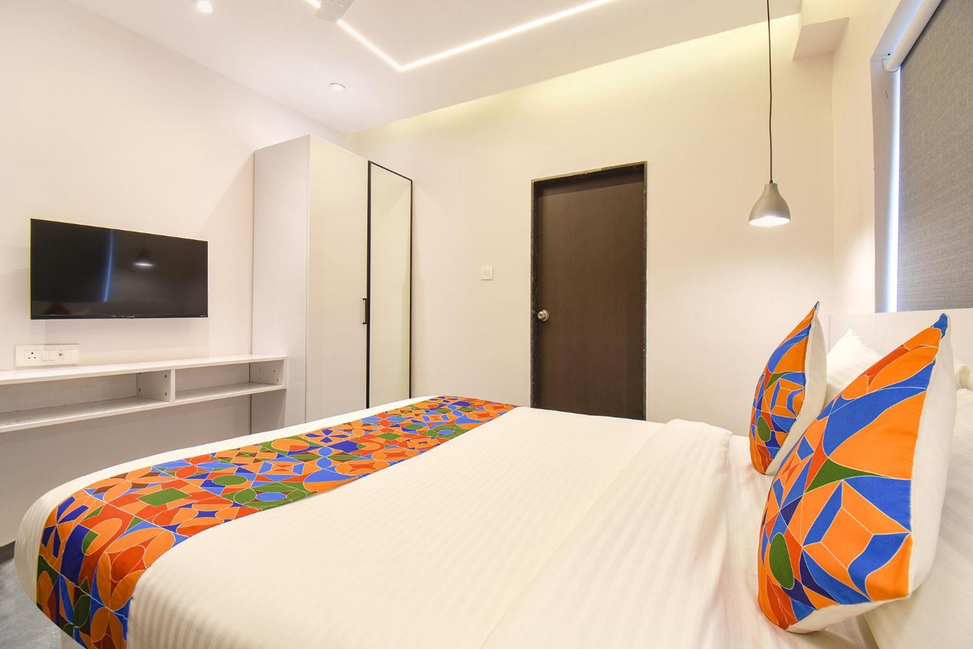 Fabhotel Olive Suite Пюн Екстериор снимка