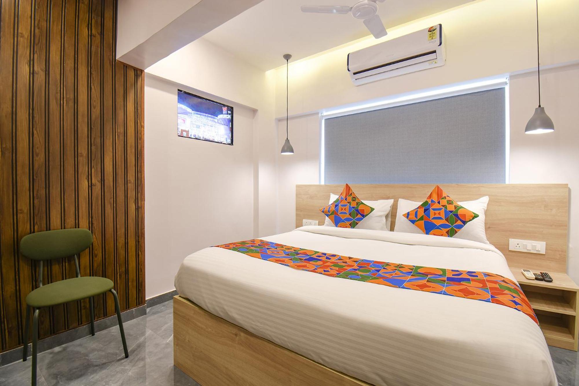 Fabhotel Olive Suite Пюн Екстериор снимка